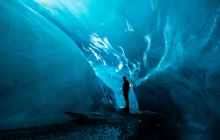 Marche sur le glacier et grotte de glace